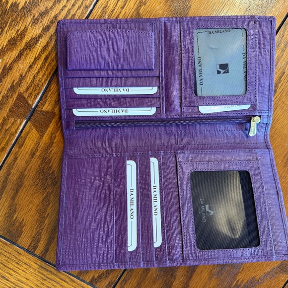 Damiani purple wallet. Brand new w/tags. 8.5” x 4.5”. BNWT. Excellent condition - Picture 2 of 9